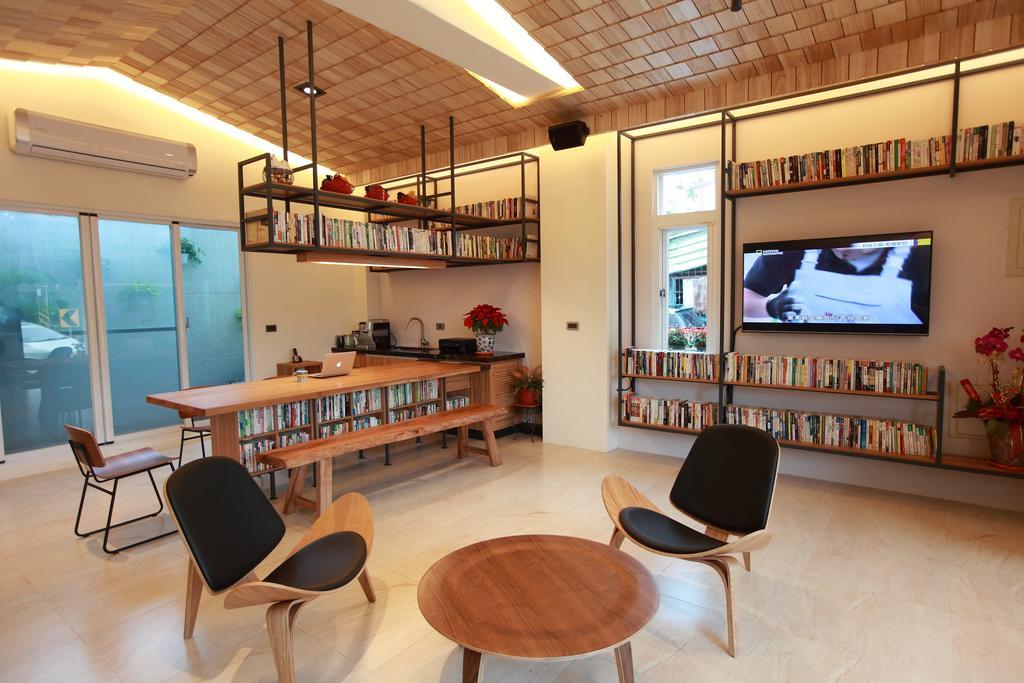 ลีวีไซด์ เฮาส์ Bed & Breakfast เมืองฮวาเหลียน ภายนอก รูปภาพ