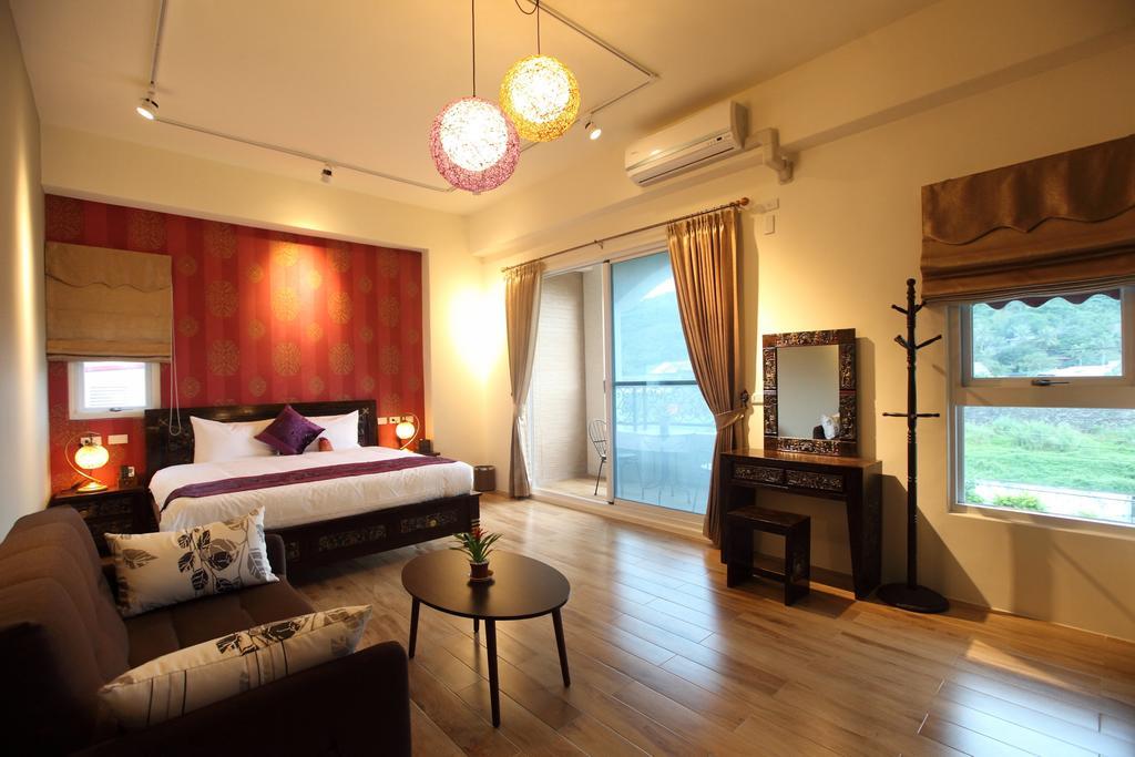 ลีวีไซด์ เฮาส์ Bed & Breakfast เมืองฮวาเหลียน ภายนอก รูปภาพ