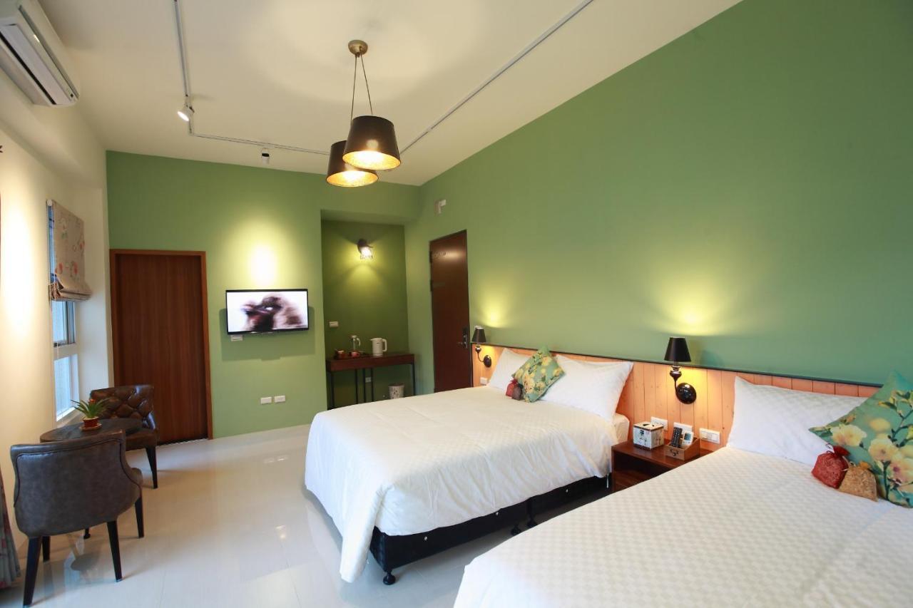 ลีวีไซด์ เฮาส์ Bed & Breakfast เมืองฮวาเหลียน ภายนอก รูปภาพ